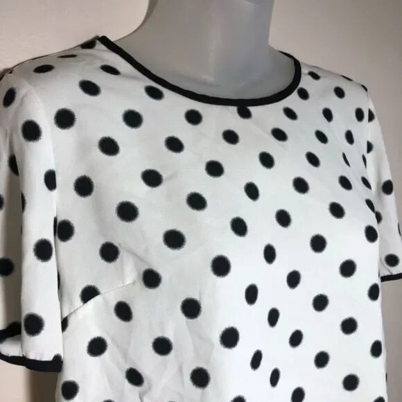 FOREVER 21 WOMEN'S WHITE/BLACK POLKA DOT BACK KEYHOLE BLOUSE SIZE SMALL-EUC - Picture 4 of 6